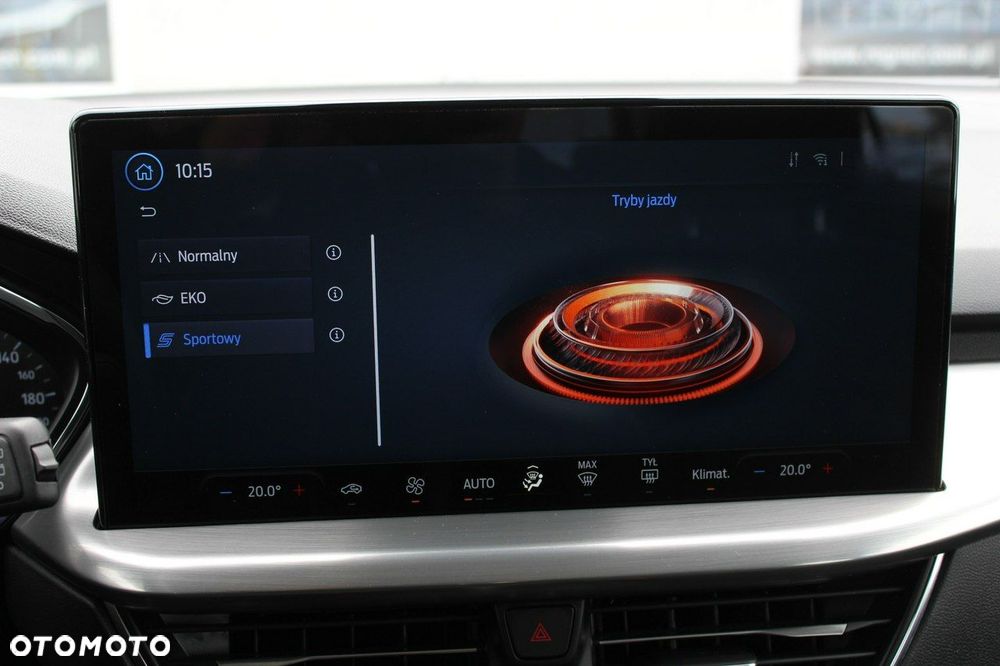 Ford Focus 1.0 EcoBoost Titanium - 26