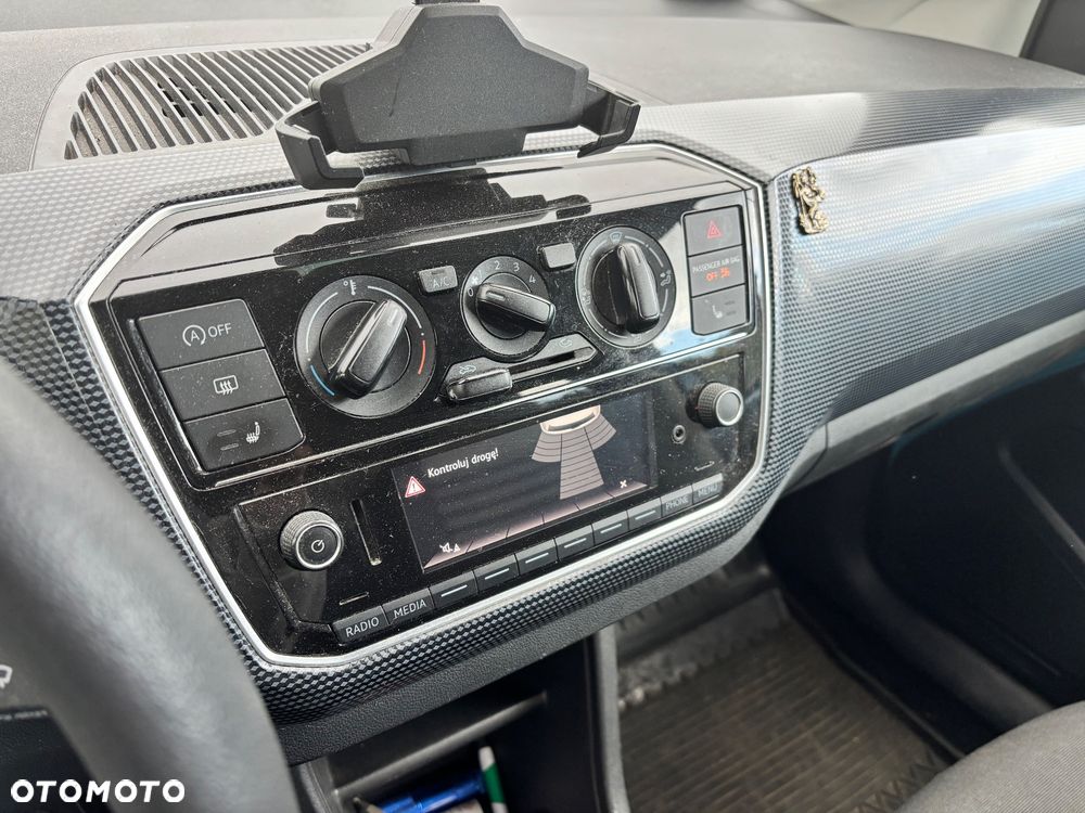Volkswagen up! R-Line - 20