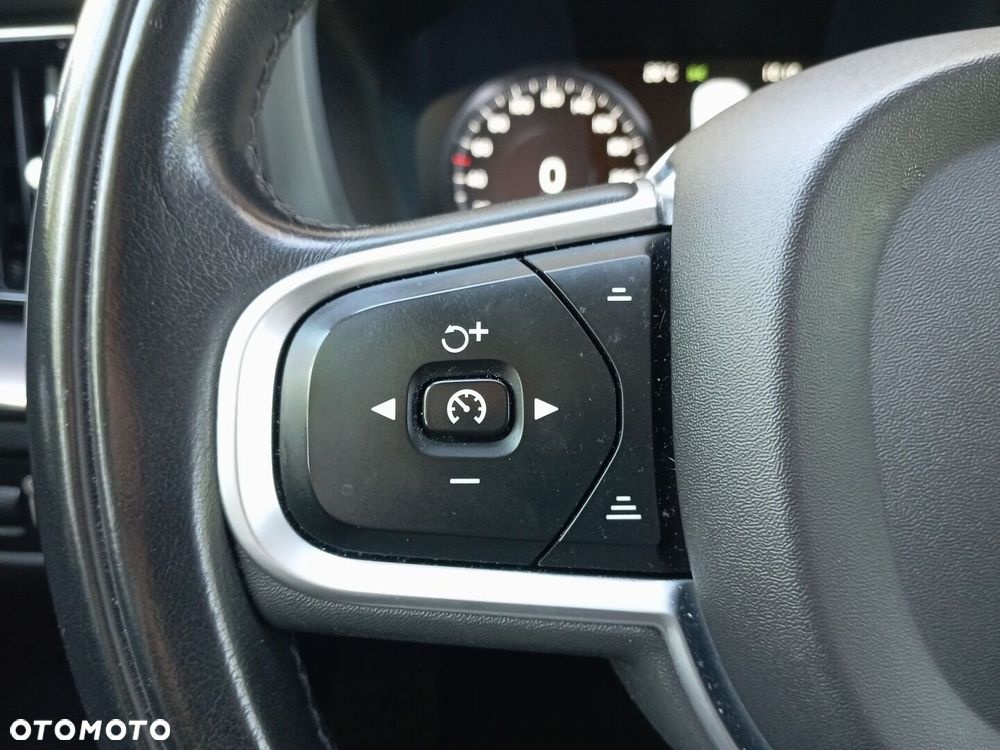 Volvo XC 60 D4 Momentum - 15