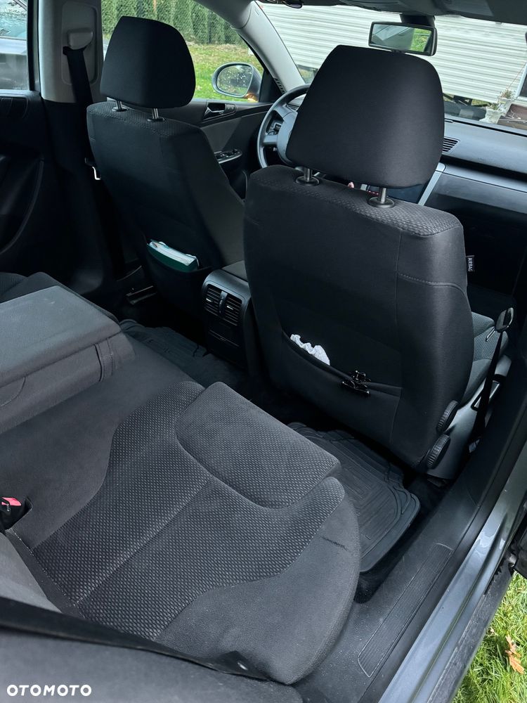 Volkswagen Passat - 8