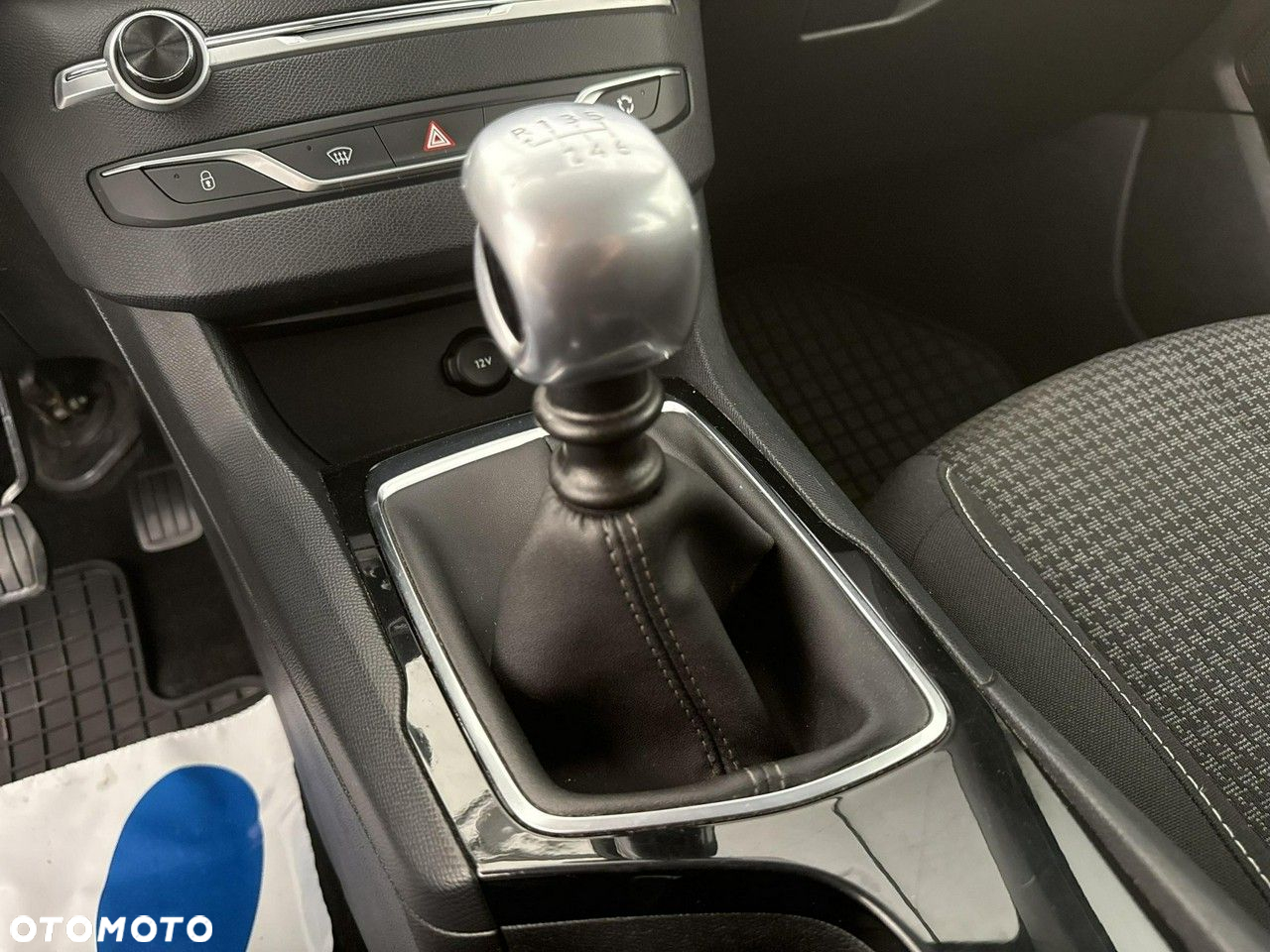Peugeot 308 1.5 BlueHDi Active S&S - 15