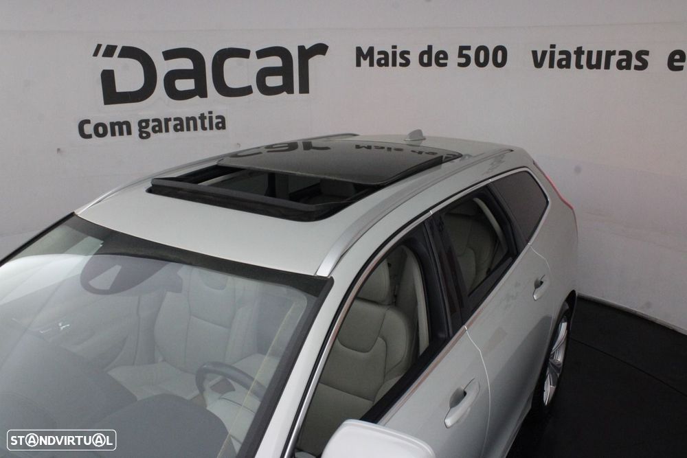 Volvo V90 2.0 B4 Momentum Plus Geartronic - 45