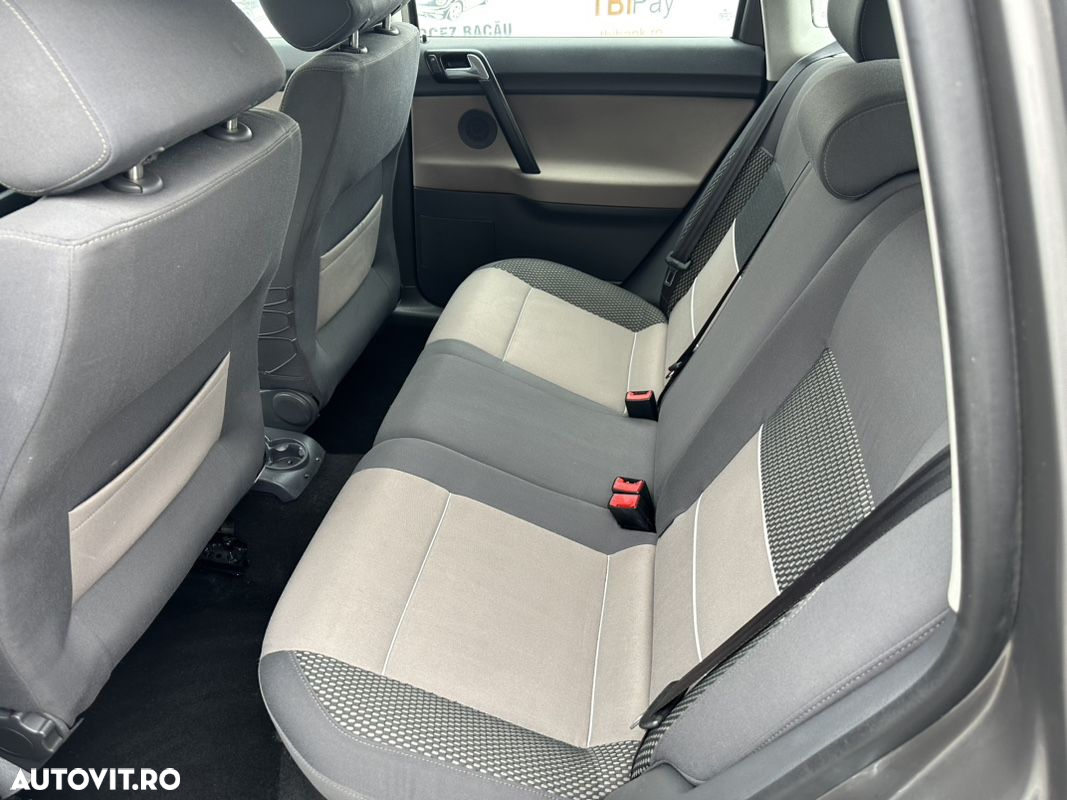 Volkswagen Polo 1.6 Automatik CrossPolo - 15