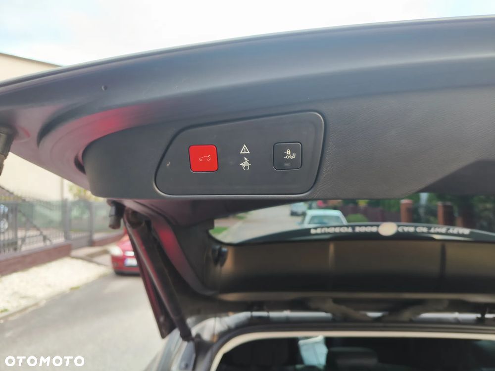 Peugeot 3008 1.2 PureTech Allure S&S - 15