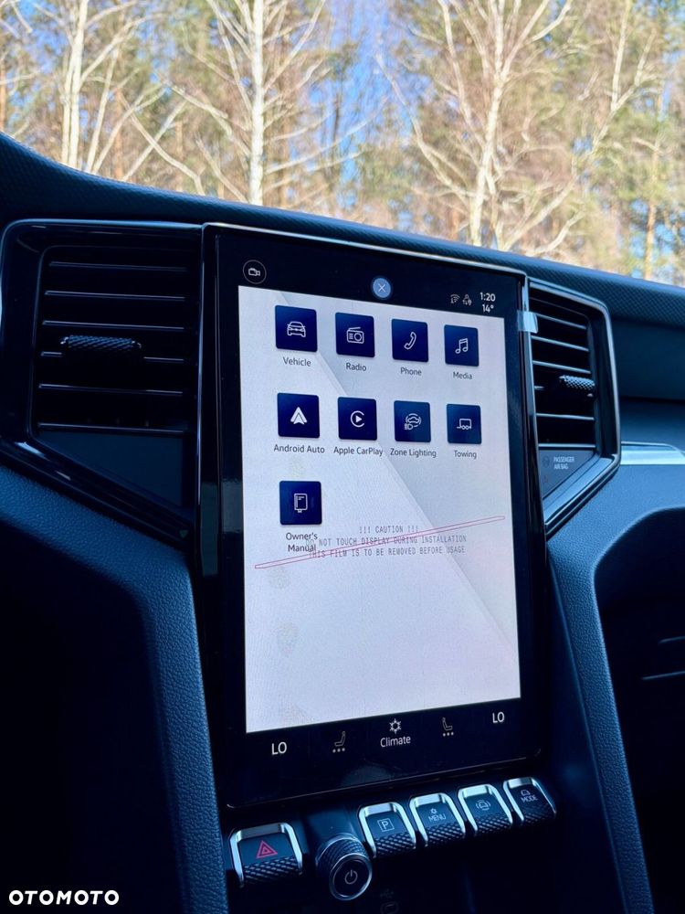 Volkswagen Amarok - 24