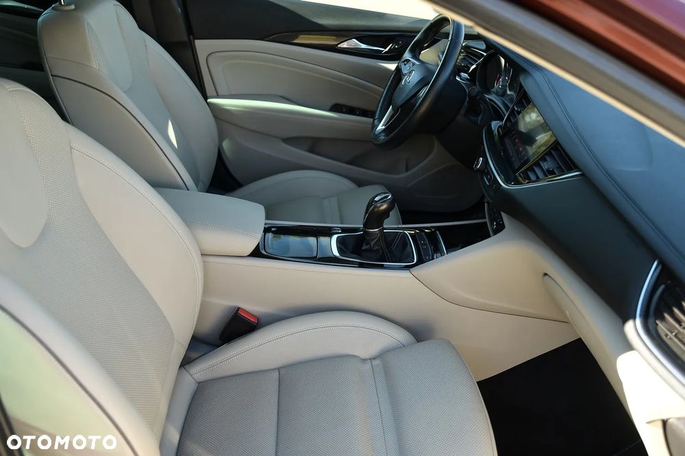 Opel Insignia - 19