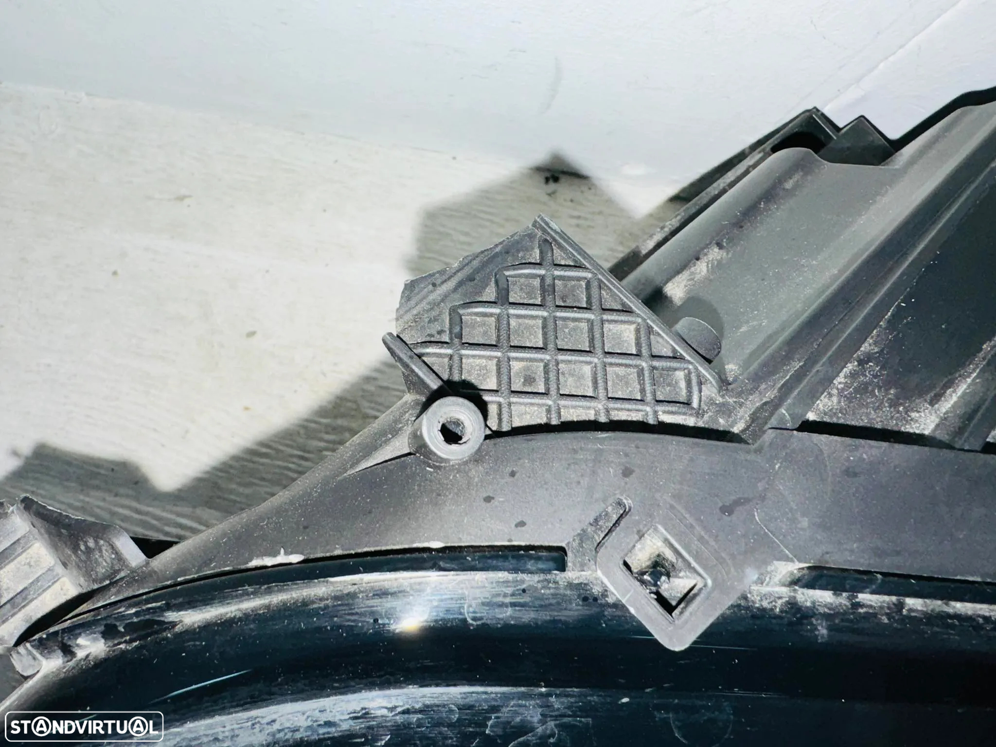 Farol Esquerdo Fiat 500 II Elétrico - 2007 / 2024 - 8
