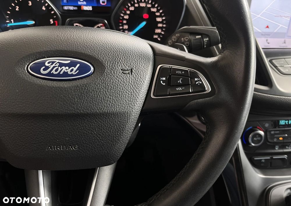 Ford Kuga 2.0 TDCi 4x4 Titanium - 14