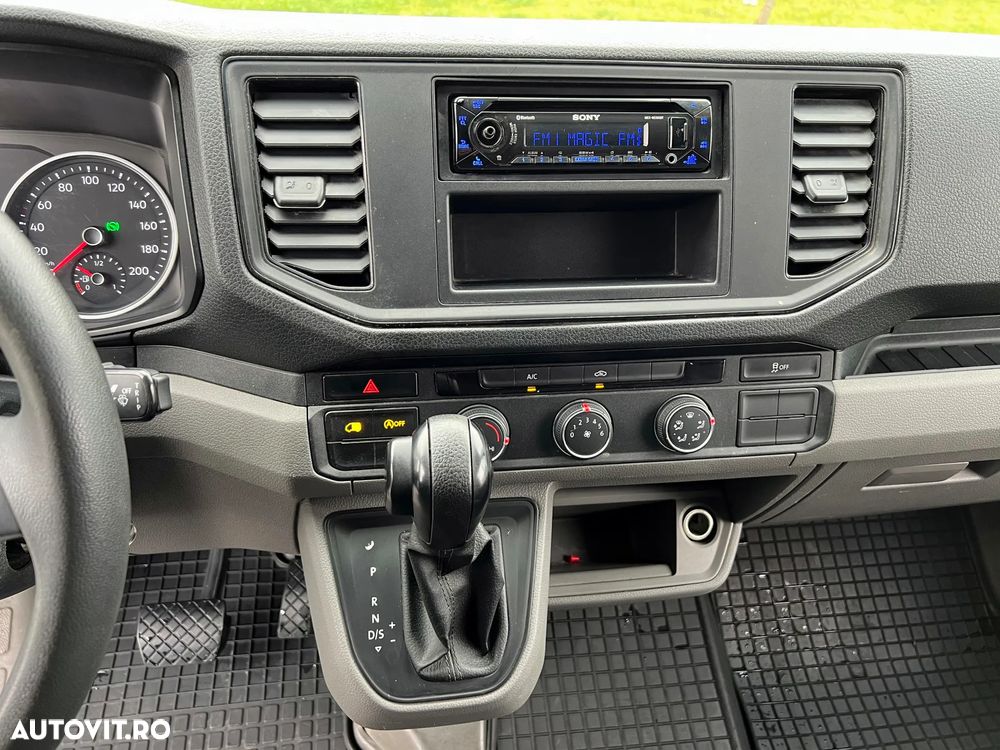 Volkswagen Crafter Furgon L4H3 - 19