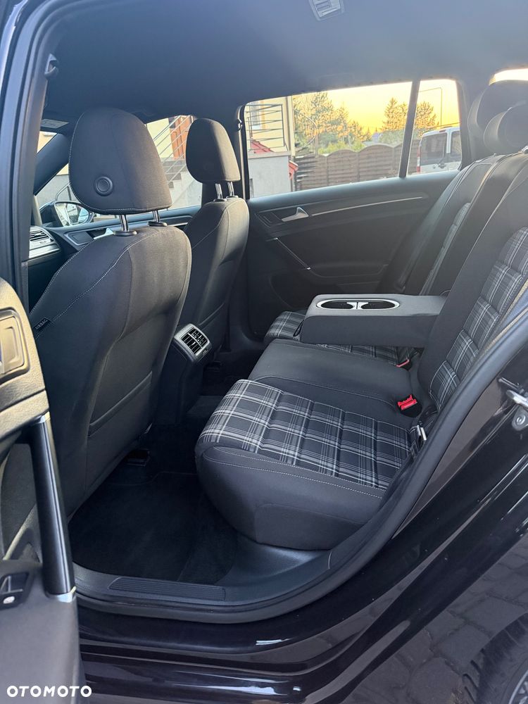 Volkswagen Golf GTD (BlueMotion Technology) DSG - 25