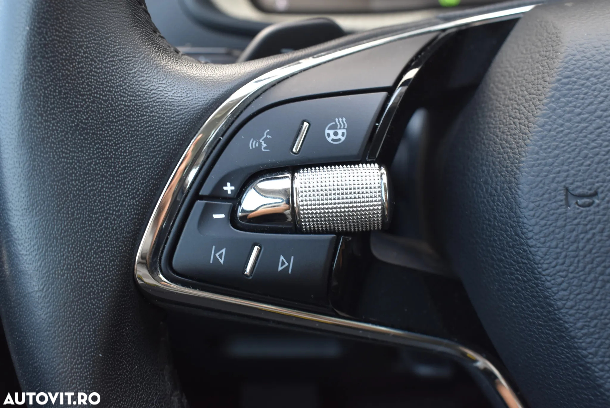 Skoda Karoq 1.5 TSI DSG Ambition - 13
