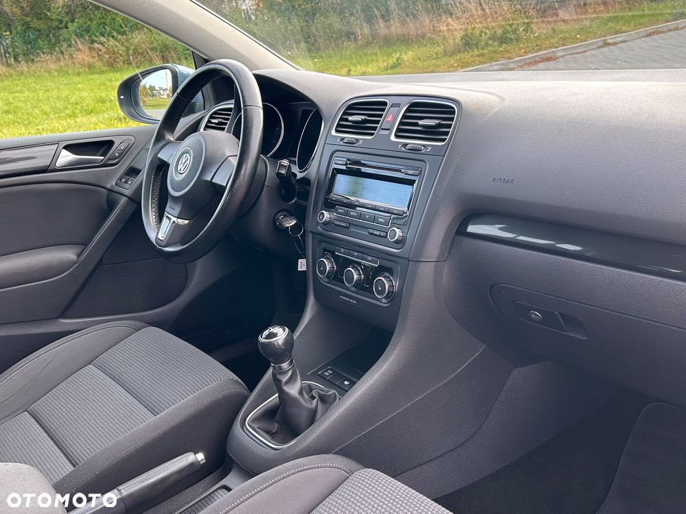 Volkswagen Golf - 30