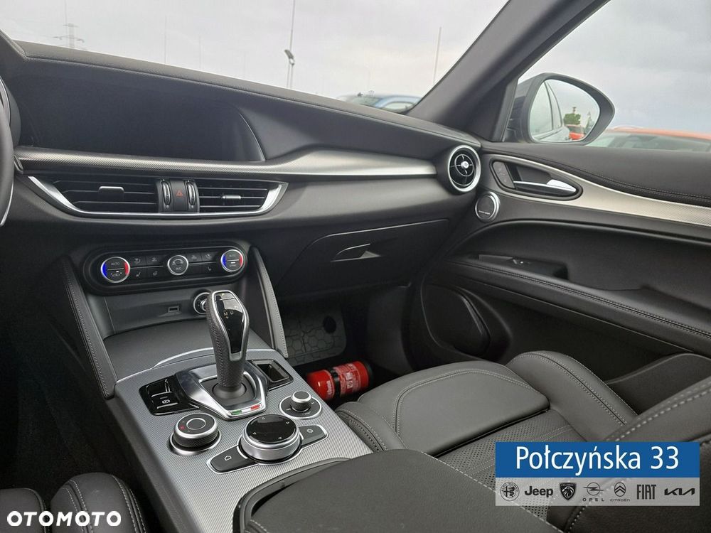 Alfa Romeo Stelvio - 27