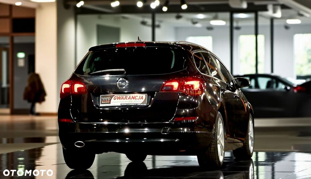 Opel Astra 1.6 Turbo Sport - 6
