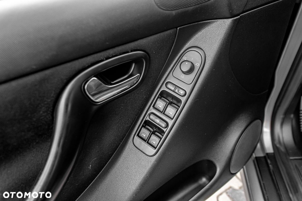 Seat Leon 1.8 20V Turbo Cupra R - 26