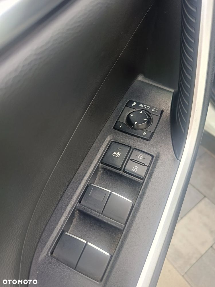 Toyota RAV4 - 26