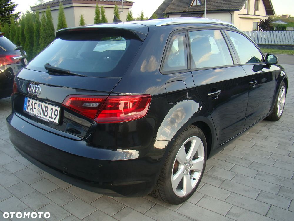 Audi A3 Sportback 1.8 TFSI Attraction - 11