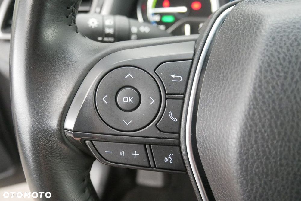Toyota Camry 2.5 Hybrid Comfort CVT - 23