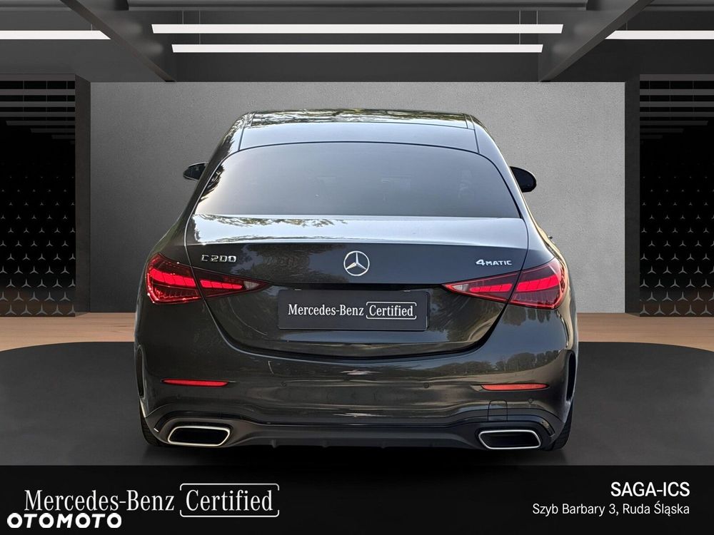Mercedes-Benz C-Class 2025 photo 4