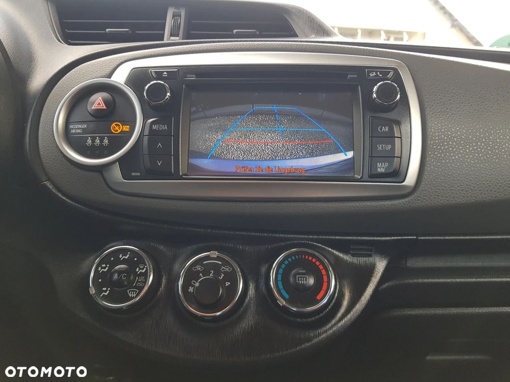 Toyota Yaris - 16