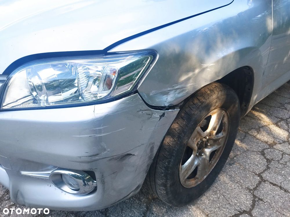 Toyota RAV4 2.2 D-4D 4x4 Life - 8