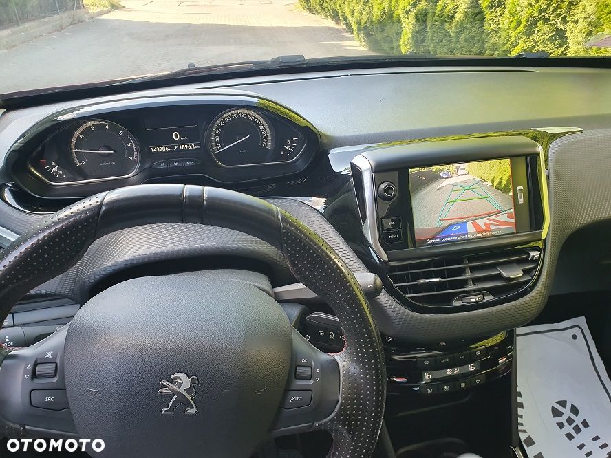 Peugeot 2008 PureTech 130 Stop&Start GT-Line Edition - 24