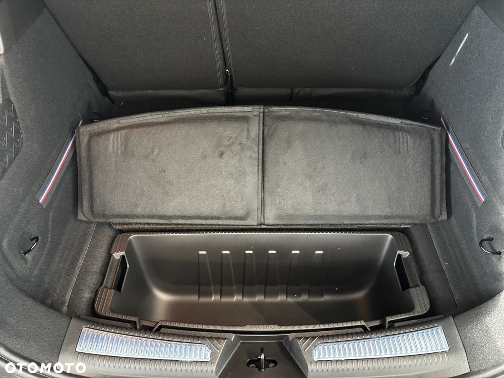 Renault 4 E-Tech 52kWh Comfort Range Iconic Plein Sud - 21