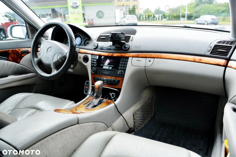 Mercedes-Benz Klasa E 200 Kompressor Automatik Classic - 5