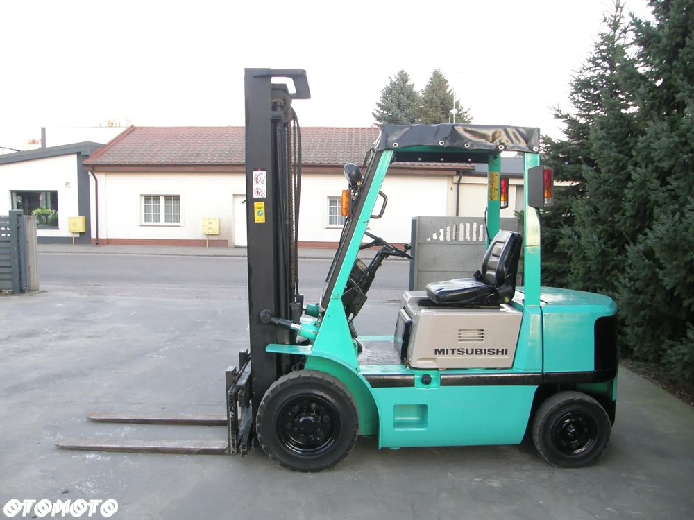 Mitsubishi FD25 DIESEL przesuw wózek widłowy z Niemiec