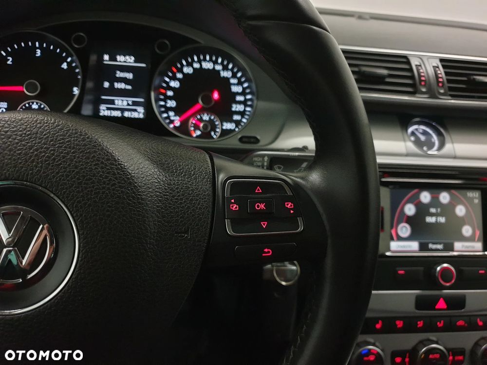 Volkswagen Passat CC - 12