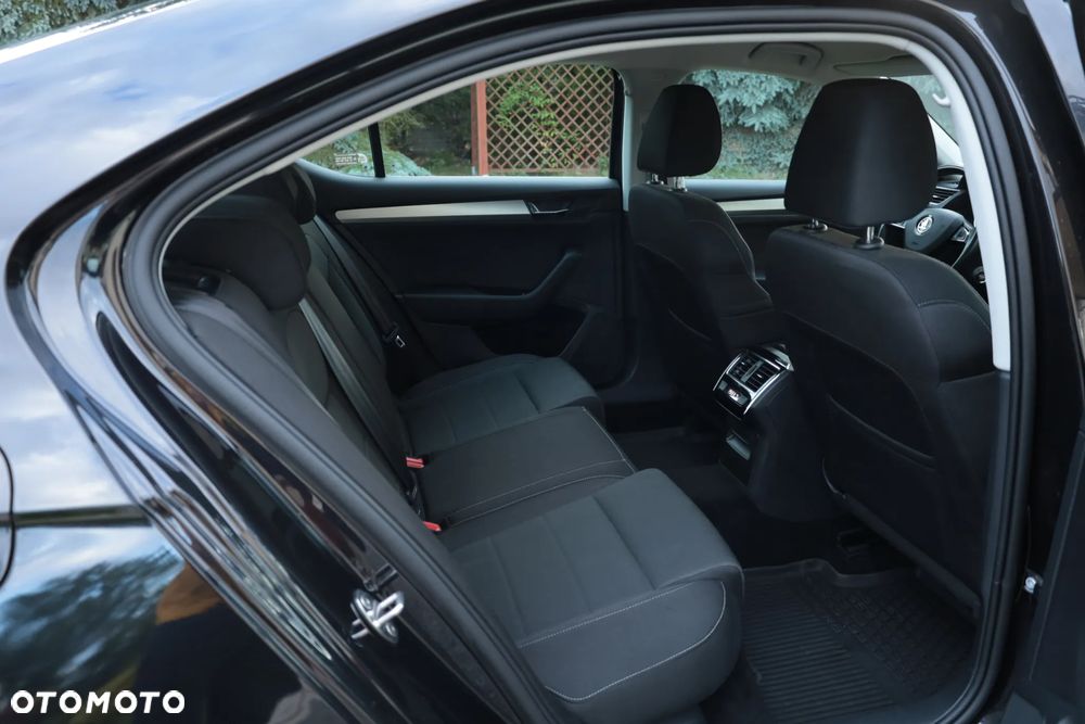 Skoda Superb 1.8 TSI Ambition - 22