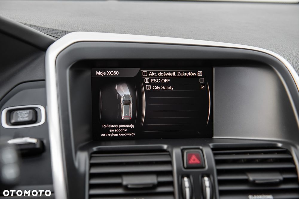 Volvo XC 60 - 25