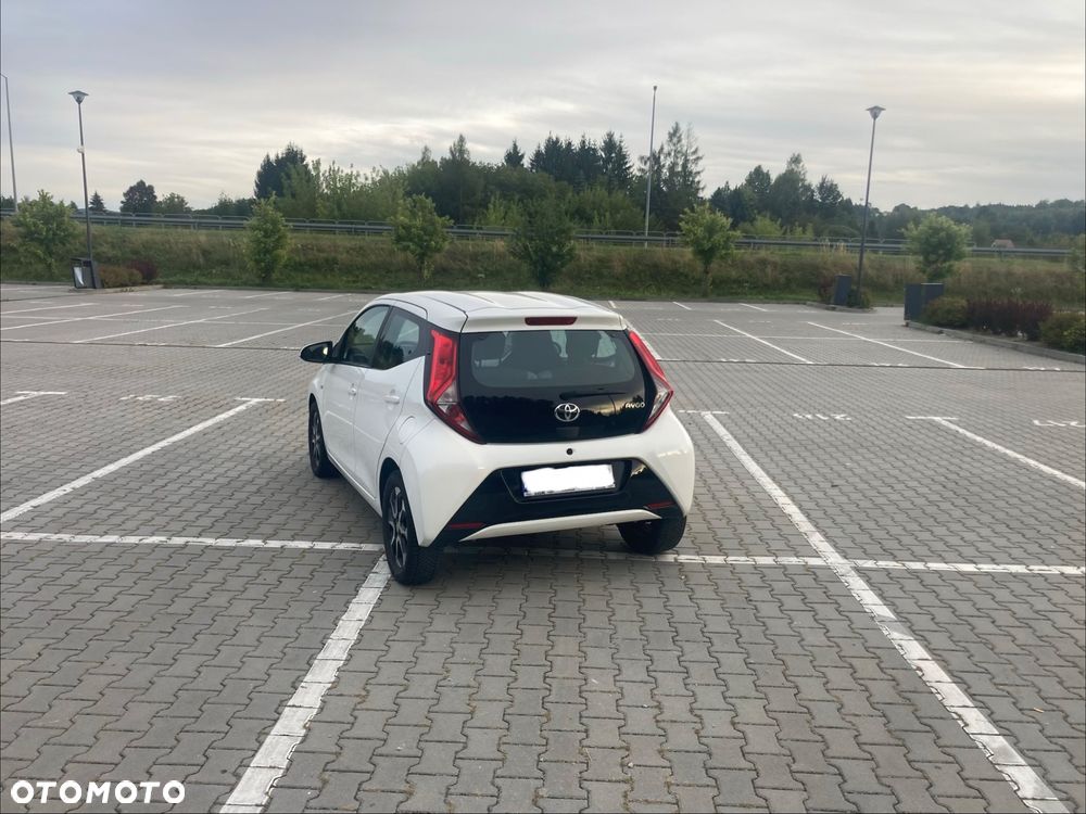 Toyota Aygo x-play Edition S+ - 5