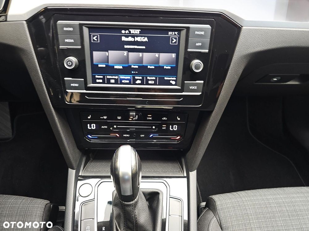 Volkswagen Passat Variant 2.0 TDI EVO Business DSG - 21