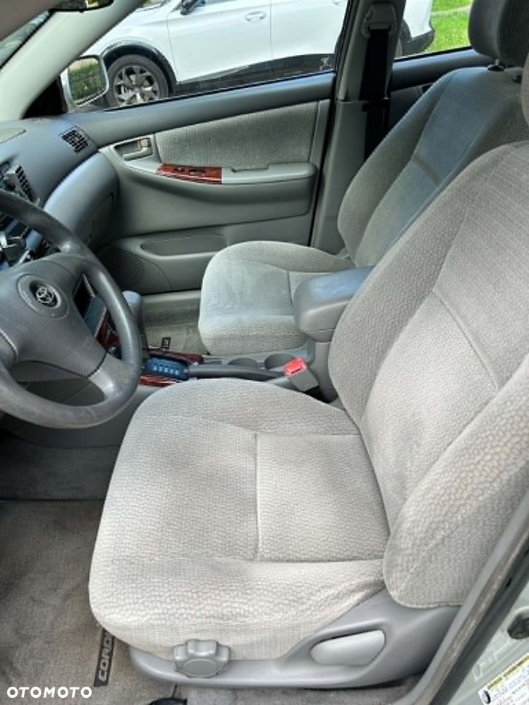 Toyota Corolla - 2