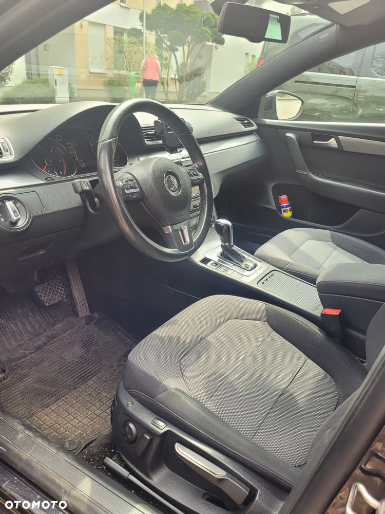 Volkswagen Passat 2.0 TDI Comfortline Optimum DSG - 9