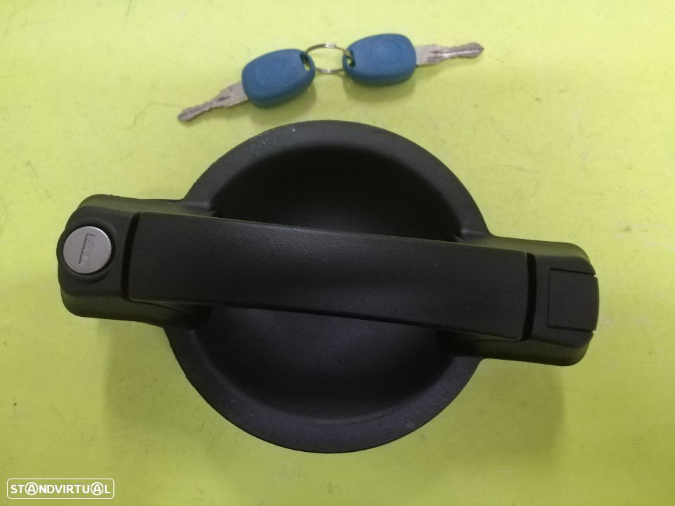 Puxador porta lateral com chaves Fiat Doblo NOVO - 1