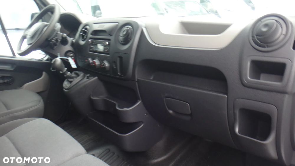 Renault Master - 10