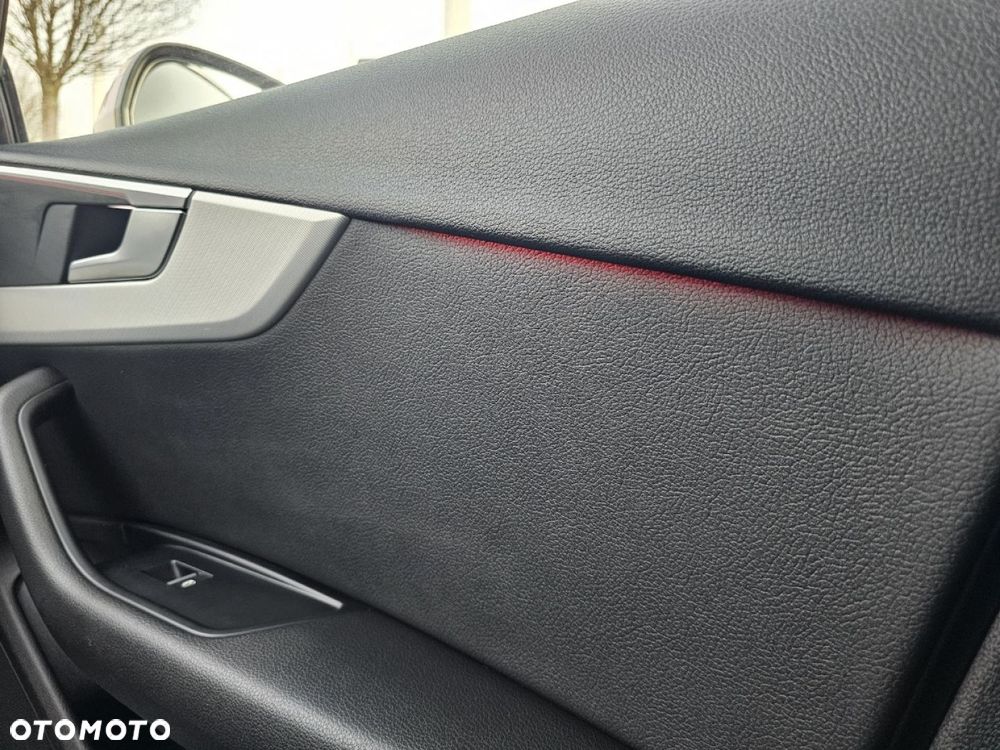 Audi A4 Avant 2.0 TDI Sport - 29