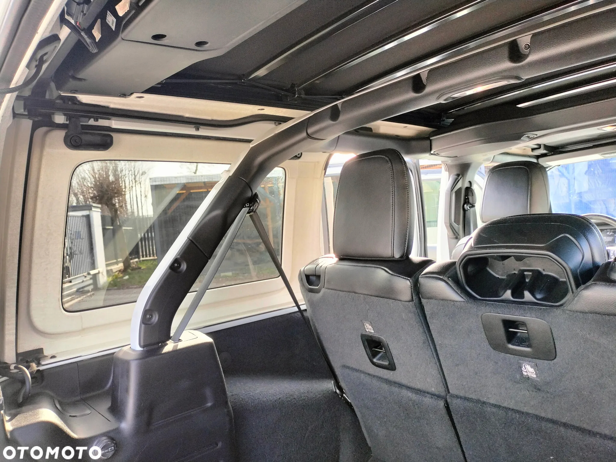 Jeep Wrangler - 22
