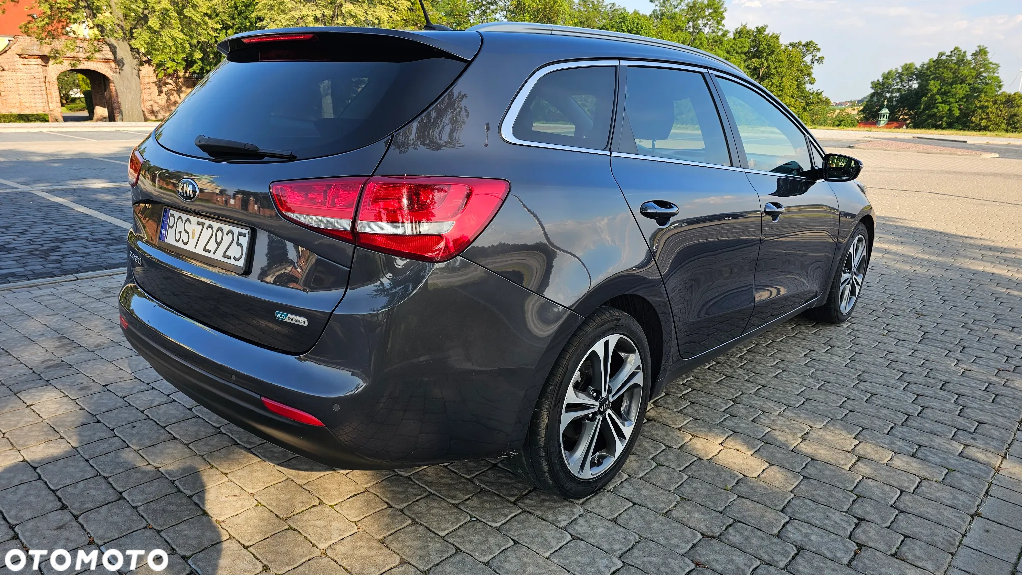 Kia Ceed SW 1.6 CRDi DCT Platinum Edition - 9