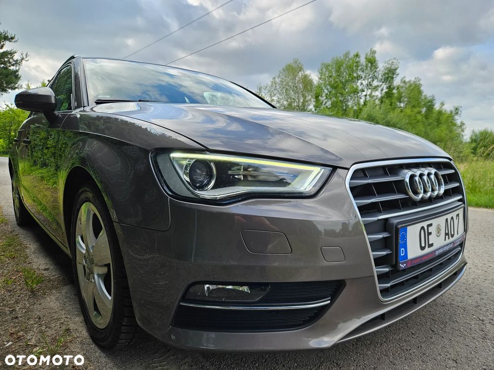 Audi A3 Sportback 2.0 TDI Attraction - 11
