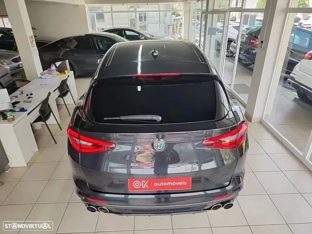 Alfa Romeo Stelvio 2021 photo 2