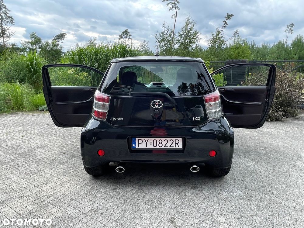 Toyota iQ 1.33 - 18