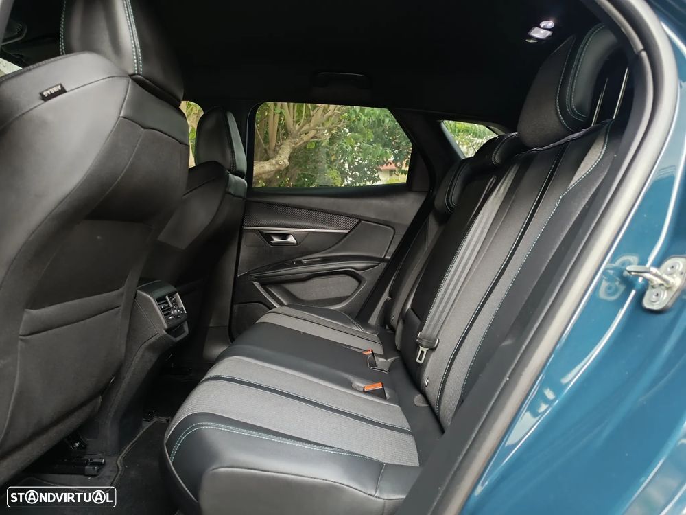 Peugeot 3008 PureTech 130 Stop & Start GPF Allure - 16