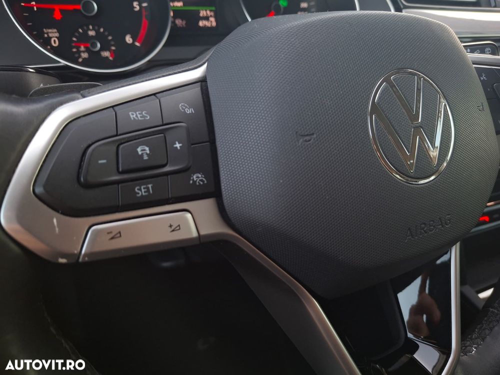 Volkswagen Passat - 30
