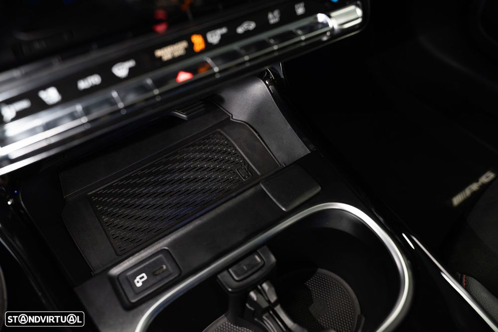 Mercedes-Benz CLA 250 e Shooting Brake AMG Line - 43