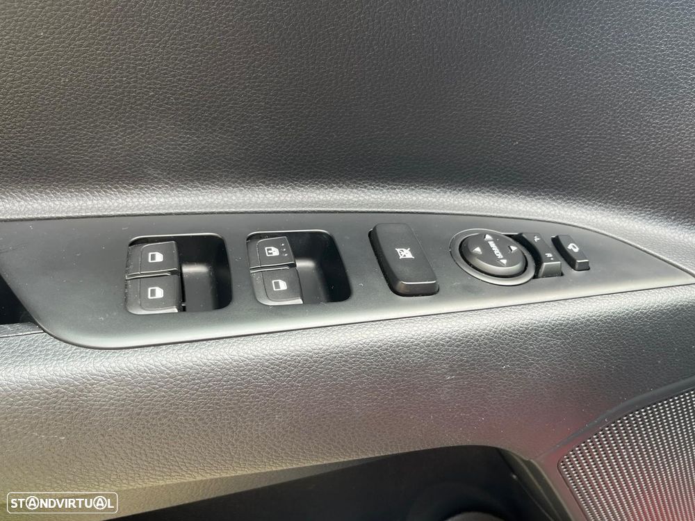 Kia Stonic 1.0 T-GDI Drive - 18