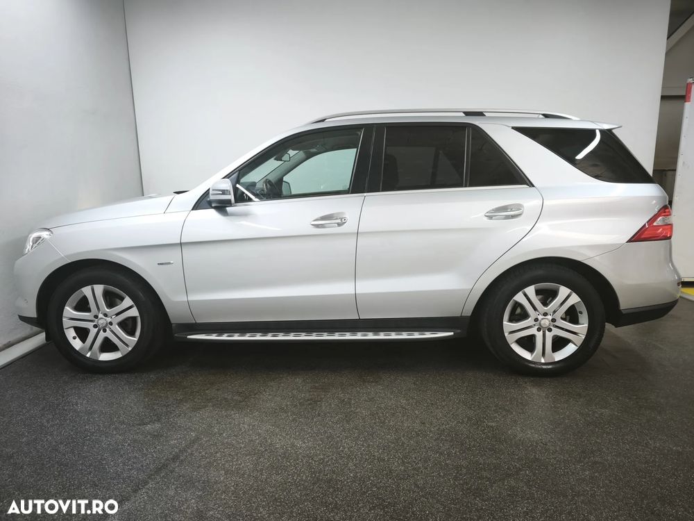Mercedes-Benz ML 350 BlueTEC 4MATIC Aut - 2