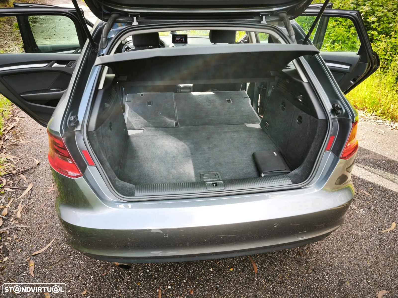 Audi A3 Sportback 1.6 TDI B.Line Attraction - 15